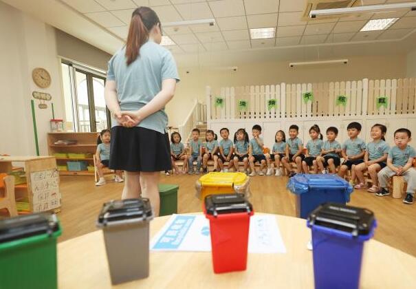 杭州幼儿园团购垃圾桶玩具培养环保意识